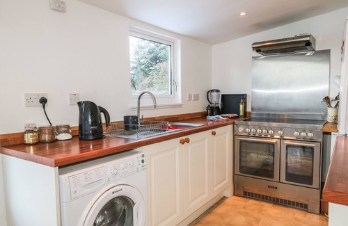 Archiestown Cottage | NEWLANDS, pet friendly, with open fire in Archiestown