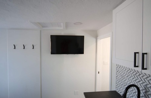 North Park Hill Condo | Newley remodeled studio in Denver/Park Hill