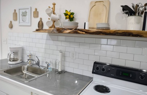 Longview House | NEWLY Built, 2 Peaceful Neighborhood