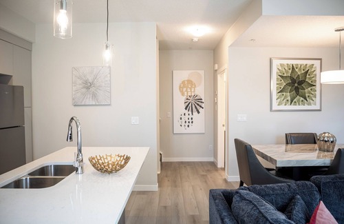 Southwest Calgary House | Newly built 2Bedroom 2bathroom Stylish Townhome with attached garage