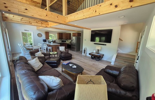 Mears Cottage | Newly built 4-bedroom cottage w/WiFi & AC next to dunes, Lake Michigan & beach