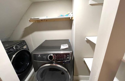 Thorold Apartment | Newly built basement apartment