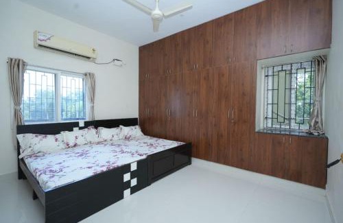 Tirupati Apartment | Newly Built Beautiful and Luxurious 3BHK in Tirupati with Fully Functional Kitchen,for upto 25 guests