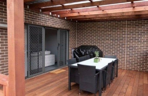 Katoomba House | Newly Built - Blue on Albion