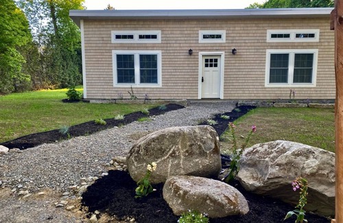 Newport Cottage | Newly Built Cozy Cottage