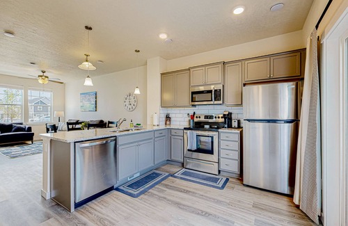 Southwest Ada County Alliance House | Newly built, dog-friendly townhouse with fenced patio & convenient location