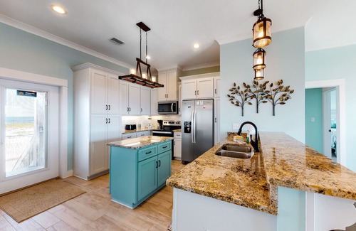 Dauphin Island House | Newly built dog-friendly beachfront home w/stunning ocean views, and gas grill