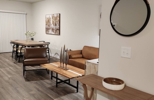 Seven Oaks House | Newly Built Getaway!