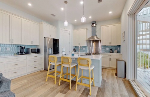 Navarre Beach House | Newly built home near beach with sound view, balcony, WiFi, W/D & AC