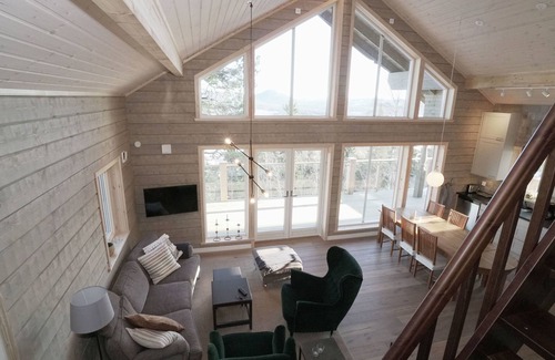 Jarvso Ski Chalet | Newly built mountain cottage with wonderful views