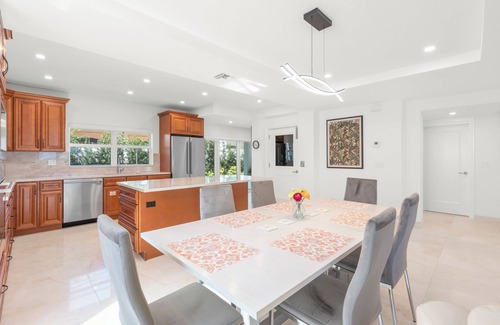 Birch Park Finger Streets House | Newly Built Oceanfront Beach House in Fabulous Fort Lauderdale