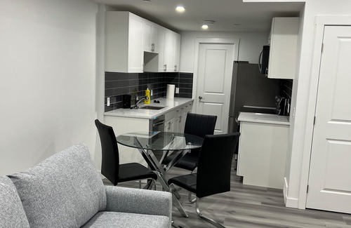 Calgary House | Newly built one bedroom 2 bed
