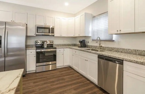 Saint Roch House | Newly Constructed 3 Bedroom in Historic Area