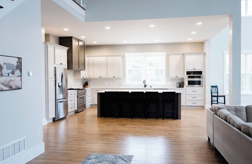 Buechel House | NEWLY CONSTRUCTED Full Home w/PLENTY of space to entertain - 5 BR 4 BATH