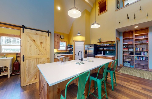 Neskowin House | Newly constructed home with firepit & large deck - walk to the beach & golf