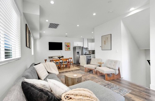 Historic Filipinotown House | Newly constructed, luxury furnishings beautiful condo near Downtown & Hollywood