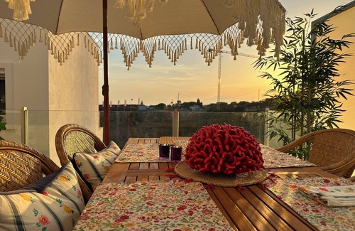 Marbella Apartment | Newly decorated apartment with sea views & 7min drive from the beach