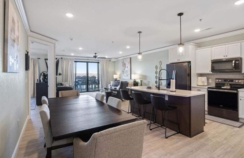 Osage Beach Condo | Newly Designed Topsider Condo w/Beautiful Main Channel Views