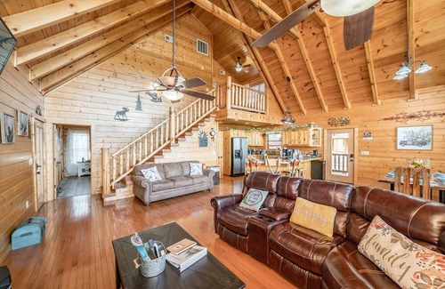 Gatlinburg - Pigeon Forge Cabin | NEWLY EXPANDED DECK! Mountain Sunrise Oasis Spectacular