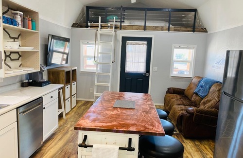 Glendo Cabin | Newly Finished Glendo Smart Cabin