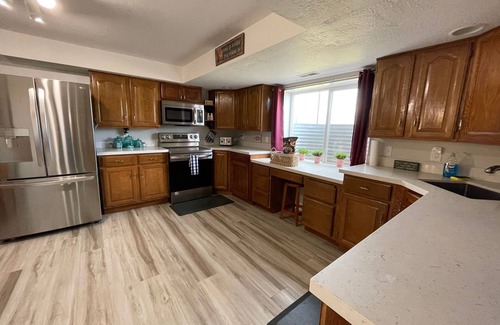 Bluffdale Apartment | Newly-Finished, Spacious, Country Basement Suite