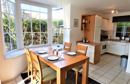 Neßmersiel House | Newly furnished holiday home near the dike well suited for families with WiFi