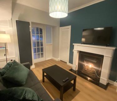 Sligo House | Newly Furnished 5 Bedroom Gem in Sligo