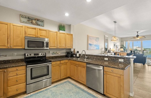 Clearwater Beach Condo | Newly Furnished! Private Balcony! Wi-Fi, Pool, Hot Tub, Free Activities! ~ 506 Harborview Grande