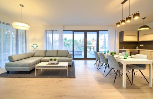 Milcetici Apartment | Newly furnished vacation apartment in Malinska with private pool