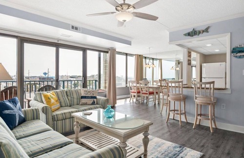 North Ocean City Condo | Newly Listed - New Floors/Paint/Decorations and Indoor Pool!
