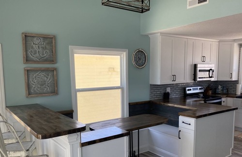 Surf City House | NEWLY LISTED! Remodeled 3 BR 2.5 BA Oceanfront Townhouse; Sleeps 8.
