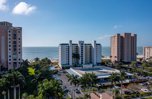 Marco Island Condo | NEWLY MODERNIZED, Top Floor Beachfront Condo, Top-Notch Ocean Views, 1 BR/1Bath