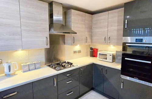 Manchester House | Newly Refurbed Townhouse by Etihad & Co-op Live