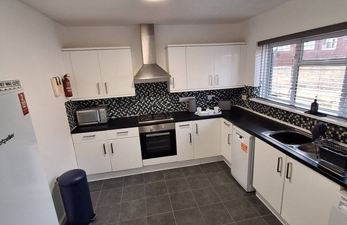 Fieldway House | Newly refurbished, G London & Kent Gateway