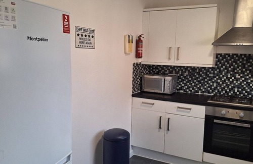 Fieldway House | Newly refurbished, G London & Kent Gateway