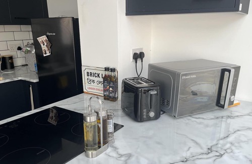 Selhurst Apartment | Newly refurbished 1-Bed Apartment in Croydon SE25