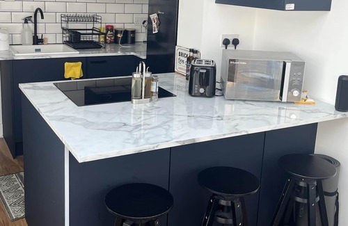 Selhurst Apartment | Newly refurbished 1-Bed Apartment in Croydon SE25