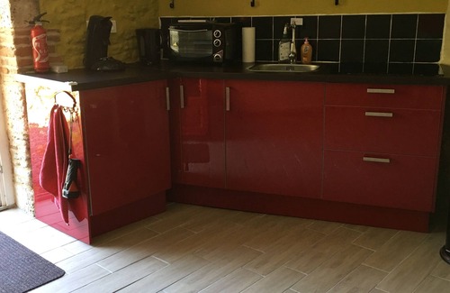 Videix Cottage | Newly refurbished 1 bedroom detached cottage close to Leisure Lakes and Chateau