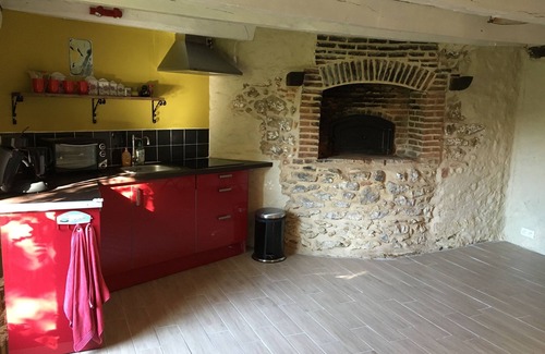 Videix Cottage | Newly refurbished 1 bedroom detached cottage close to Leisure Lakes and Chateau