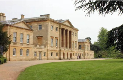 Basildon House | Newly Refurbished 3BR House