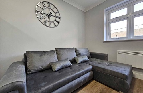 Shepherd's Bush Apartment | Newly refurbished apartment in Central London
