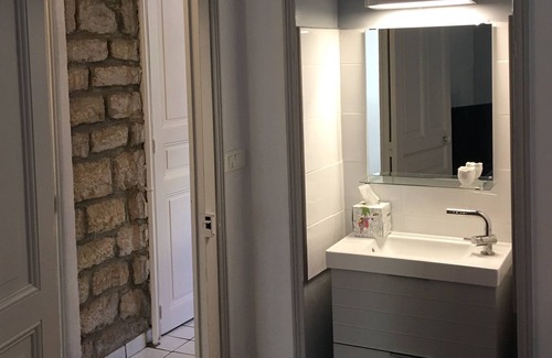 Dole Apartment | Newly Refurbished Flat in Calm Location in Historic Centre of Dole