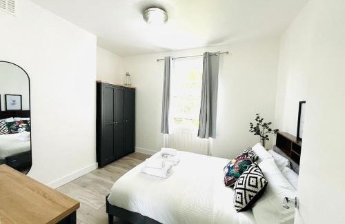 Mildmay Apartment | Newly refurbished flat in the heart of London