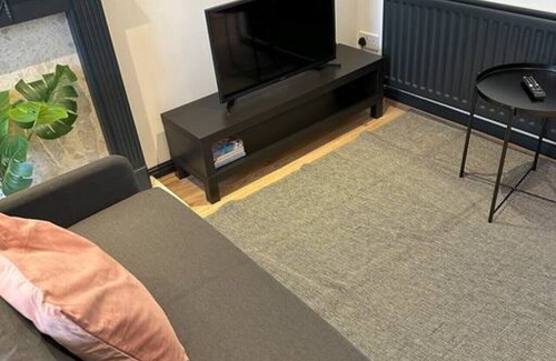North Moreton House | Newly refurbished 2 bed- Didcot