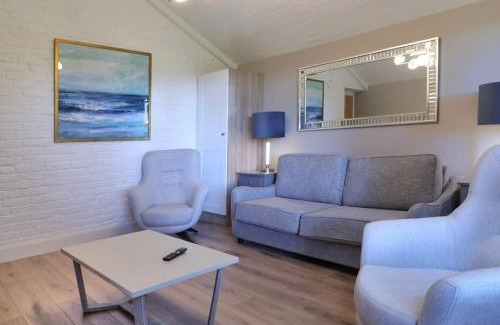 Ballyedmond House | Newly Refurbished Self-Catering Lodge Sleeping 3