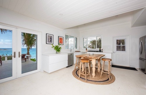Double Bay House | Newly Remodeled Home on Pink-Sand Double Bay Beach, Spectacular Views
