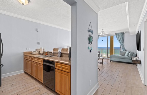 Long Beach Condo | Newly Remodeled and Big Balcony with Double Master Suites on the 5th Floor