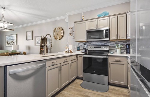 Long Beach Condo | NEWLY REMODELED OCEAN FRONT UNIT!