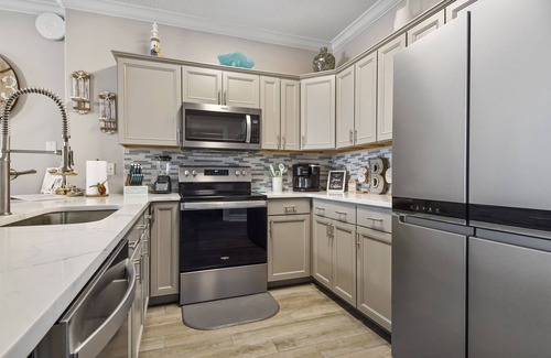Long Beach Condo | NEWLY REMODELED OCEAN FRONT UNIT!