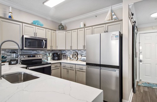 Long Beach Condo | NEWLY REMODELED OCEAN FRONT UNIT!